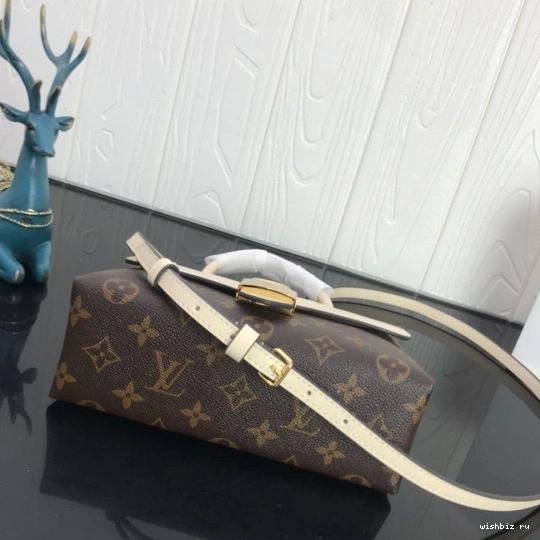 WIS BB LOUIS VUITTON LOCKY 0824